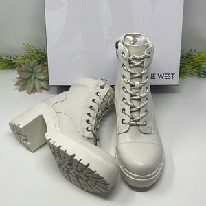 Nine West Quenton3 Lace-Up Lug Sole Heeled Combat Booties Women's Size 8.5 M